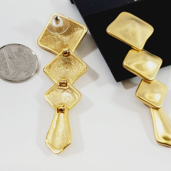 Vintage Pierced Earrings Still on Card (59) - Picture 2 of 2